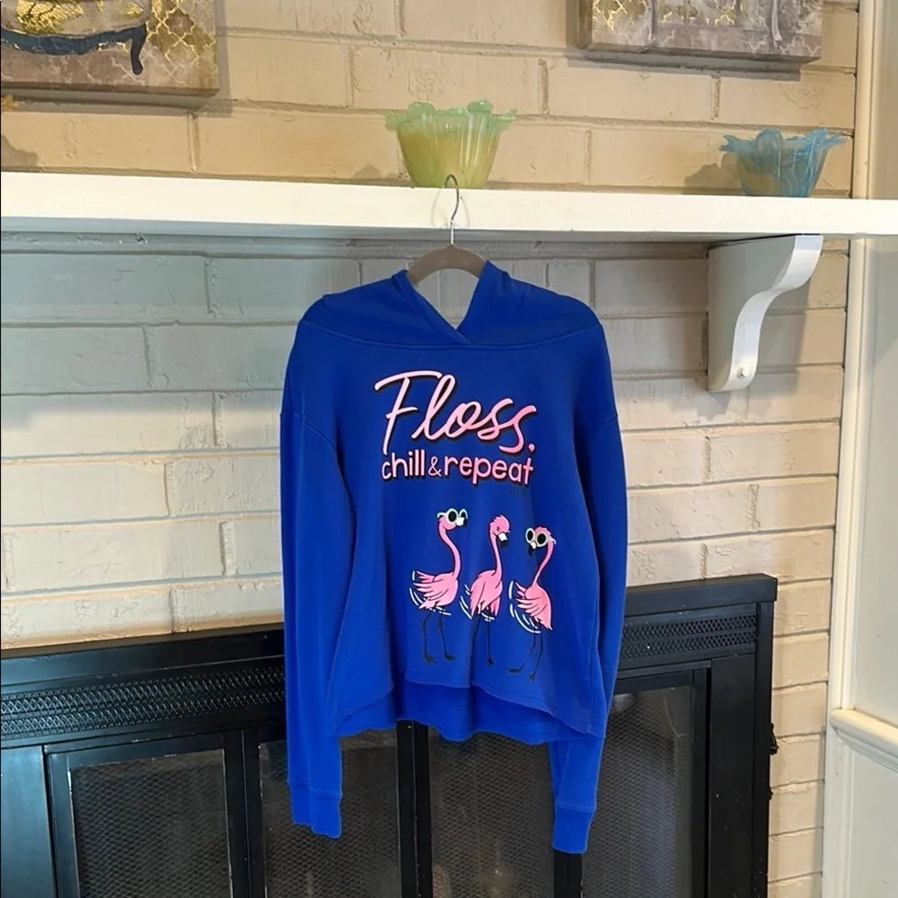 Justice👧🏻💕Sz12 Blue and Pink Crew Neck Sweater with Festive Flamingo Design